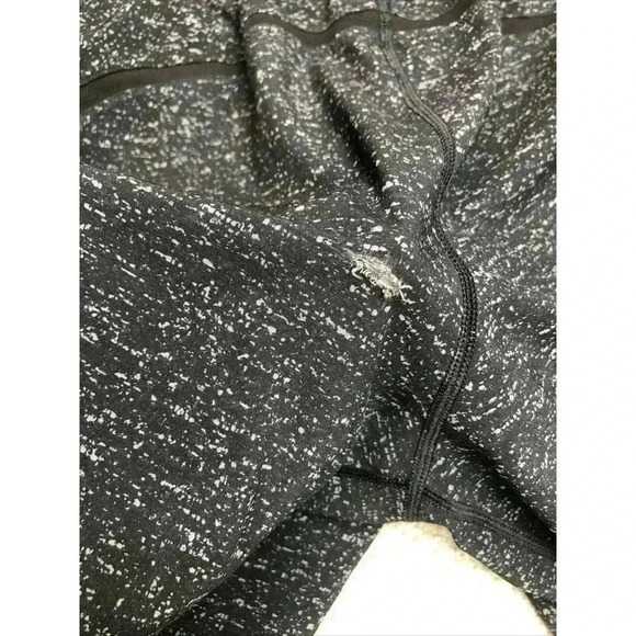 Lululemon Mens Athletic Shorts 9" Inseam Black Grey Speckles Lined Defect Sz M - Picture 12 of 12